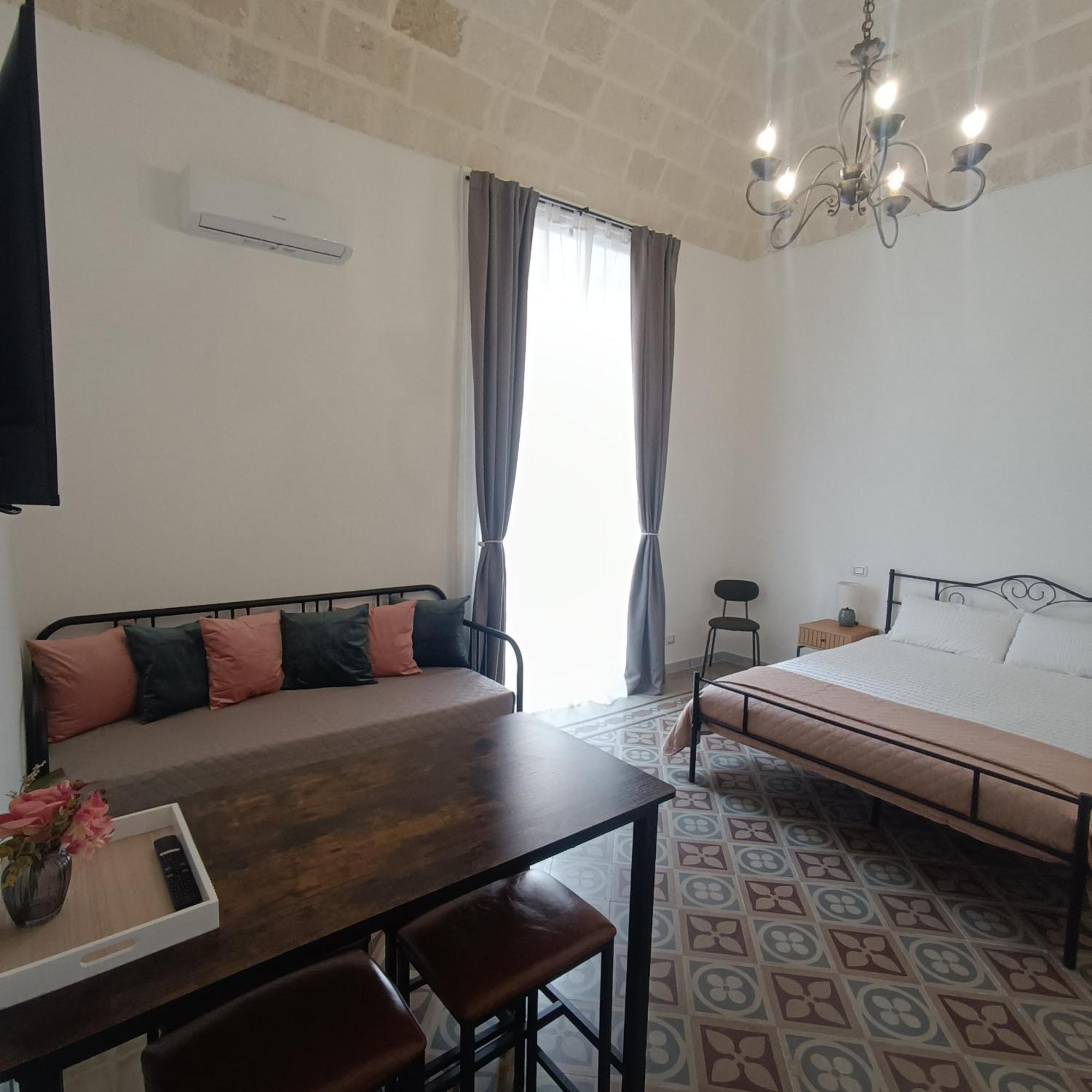 Hotel Dimora Tarantina à Tarente Extérieur photo