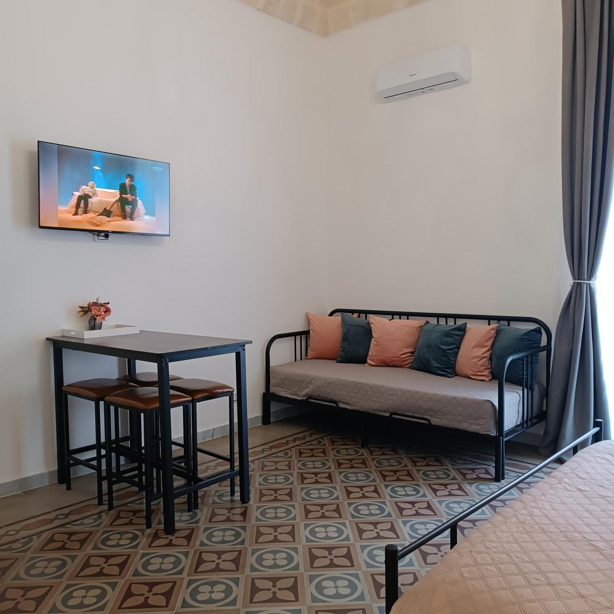 Hotel Dimora Tarantina à Tarente Extérieur photo