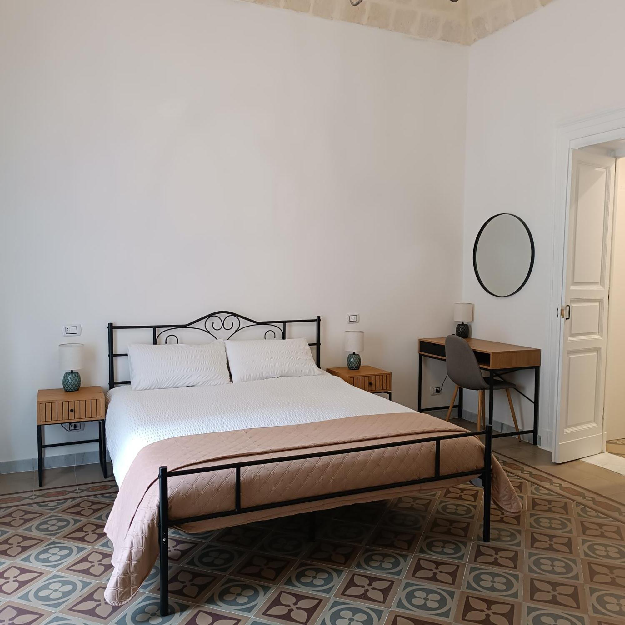 Hotel Dimora Tarantina à Tarente Extérieur photo
