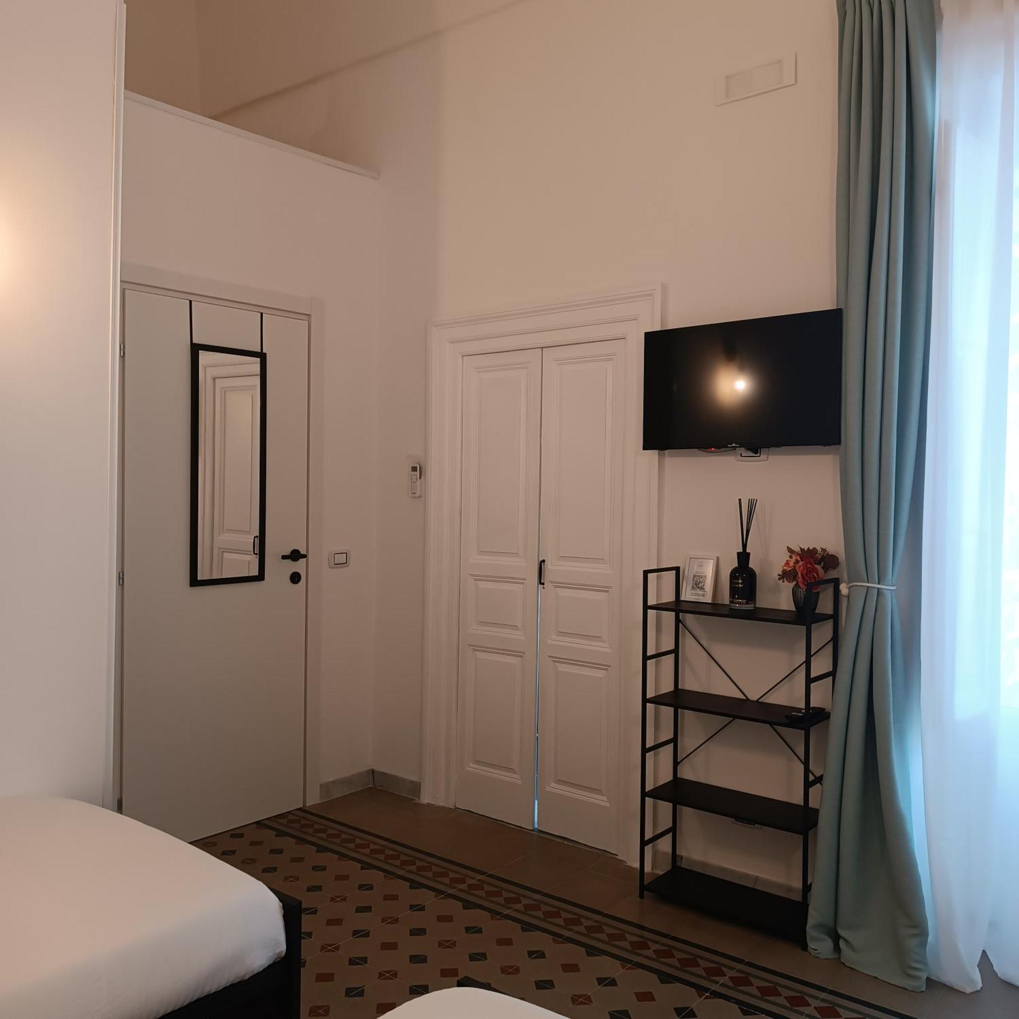 Hotel Dimora Tarantina à Tarente Extérieur photo